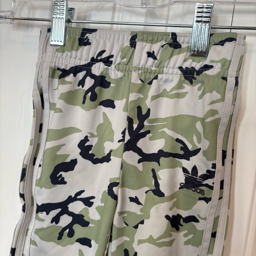 Adidas Camo Pants Size 9-12 Months - Picture 3 of 6